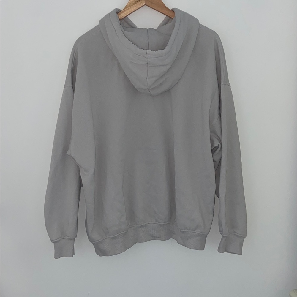 H&M Full Zip - Picture 4 of 5